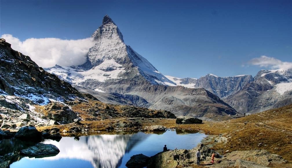 Umwelt in der Schweiz verändert sich durch den Klimawandel. Auch das Matterhorn ist betroffen.